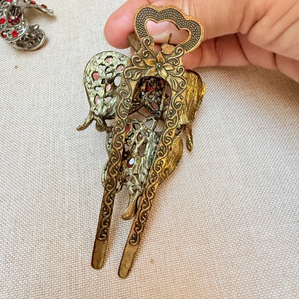 Bundle of 4 Blingy Hair Accessories - Picture 3 of 11
